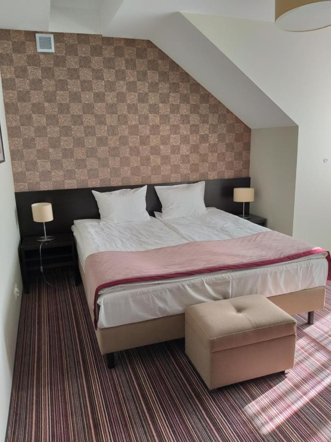 Hotel Weranda Lopuszno Jedle  Экстерьер фото