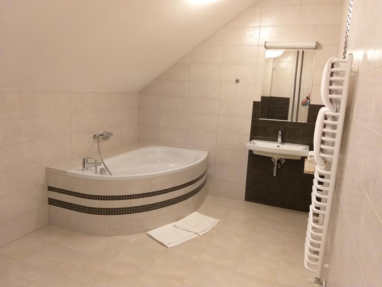 Hotel Weranda Lopuszno Jedle  Экстерьер фото